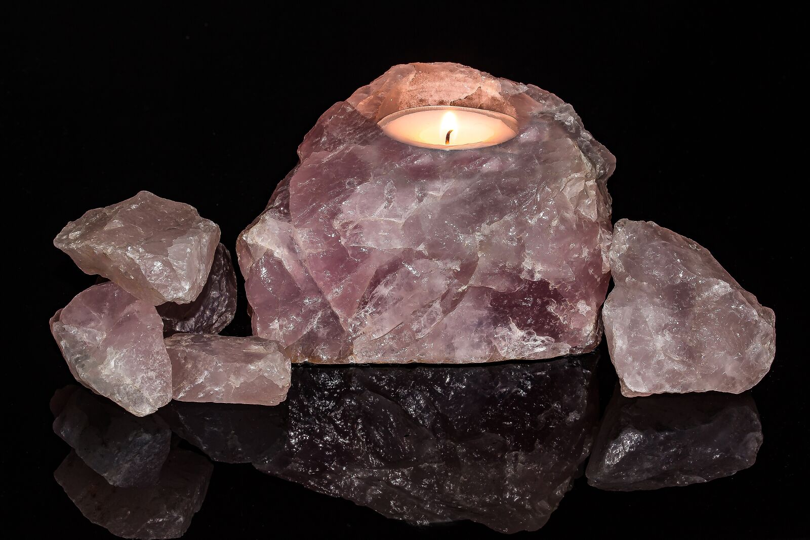 Canon EOS 650D (EOS Rebel T4i / EOS Kiss X6i) sample photo. Rose quartz, mineral, pink photography