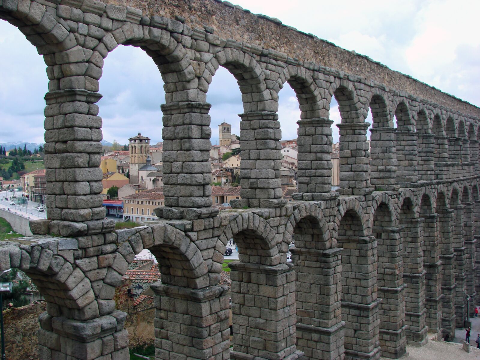 Sony DSC-H5 sample photo. Viaduct, stone, old photography