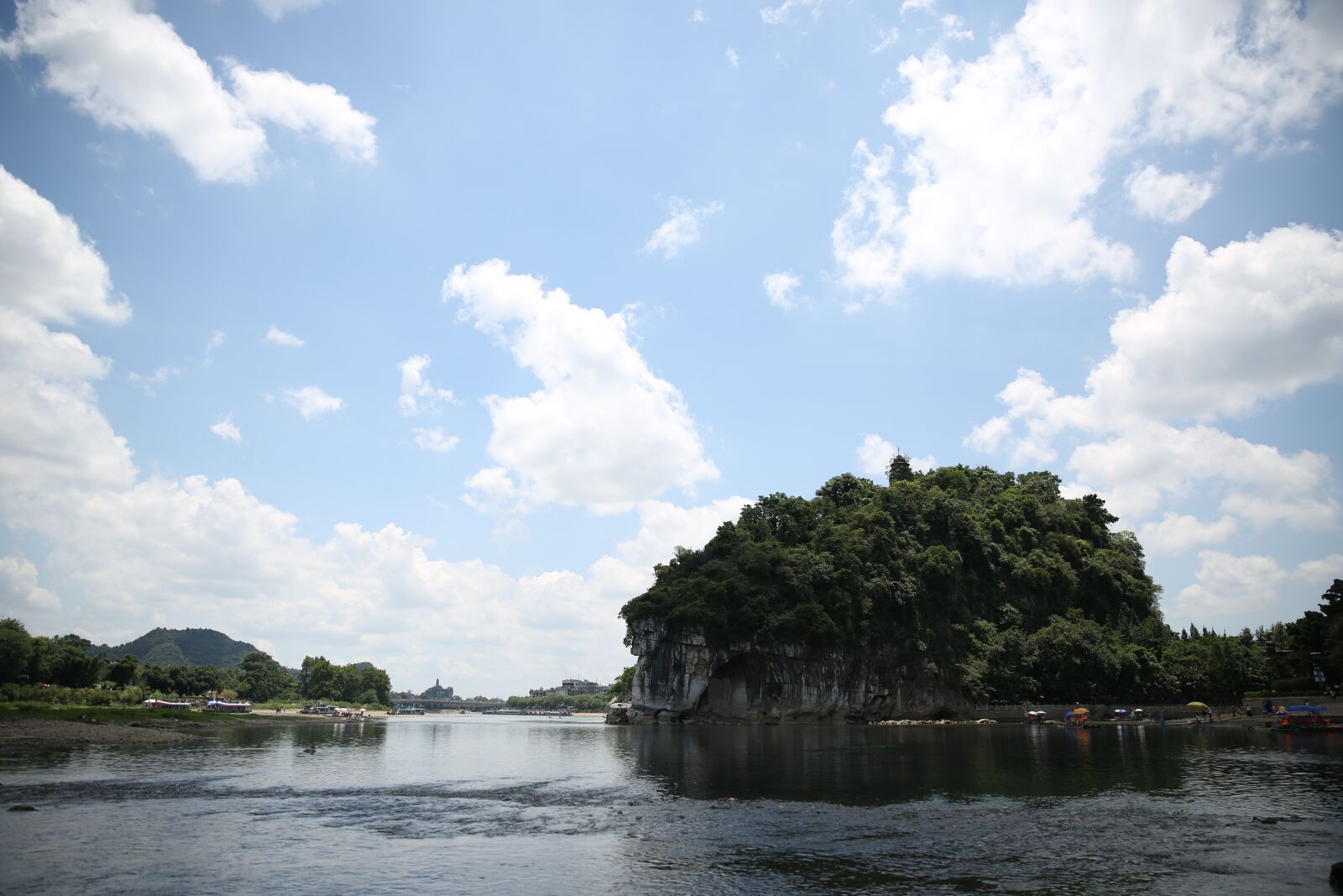 Canon EF 24-70mm F2.8L II USM sample photo. The scenery, the li photography