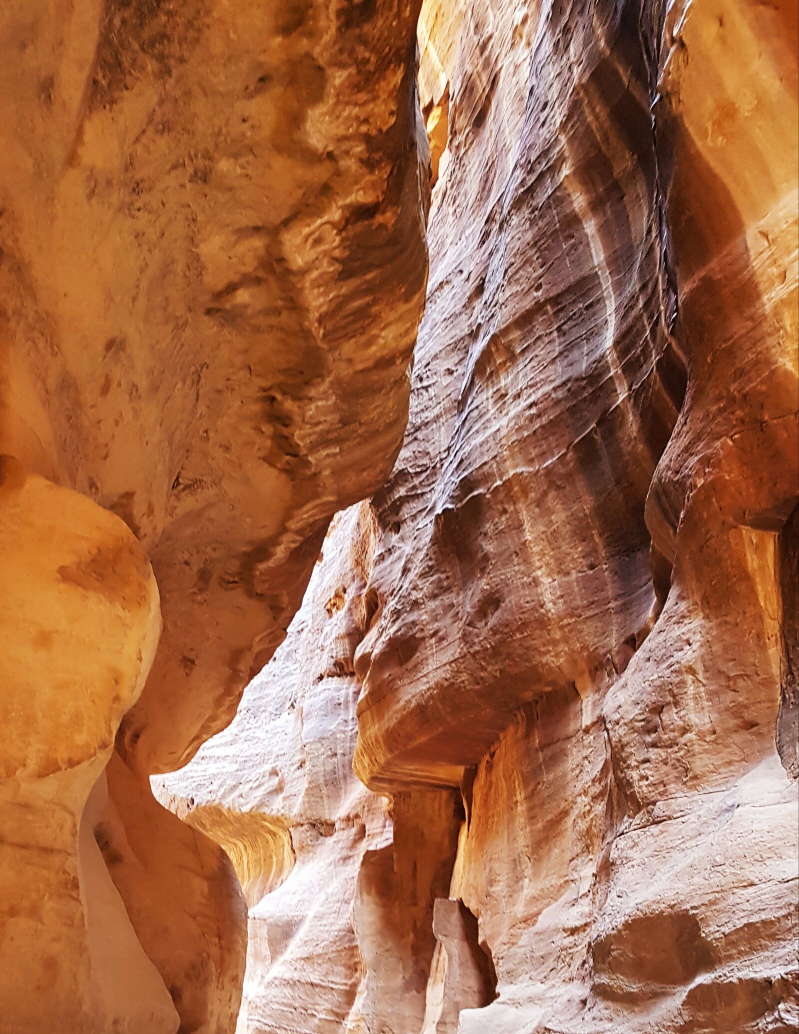 Samsung SM-G930F sample photo. Petra, jordan, roche photography