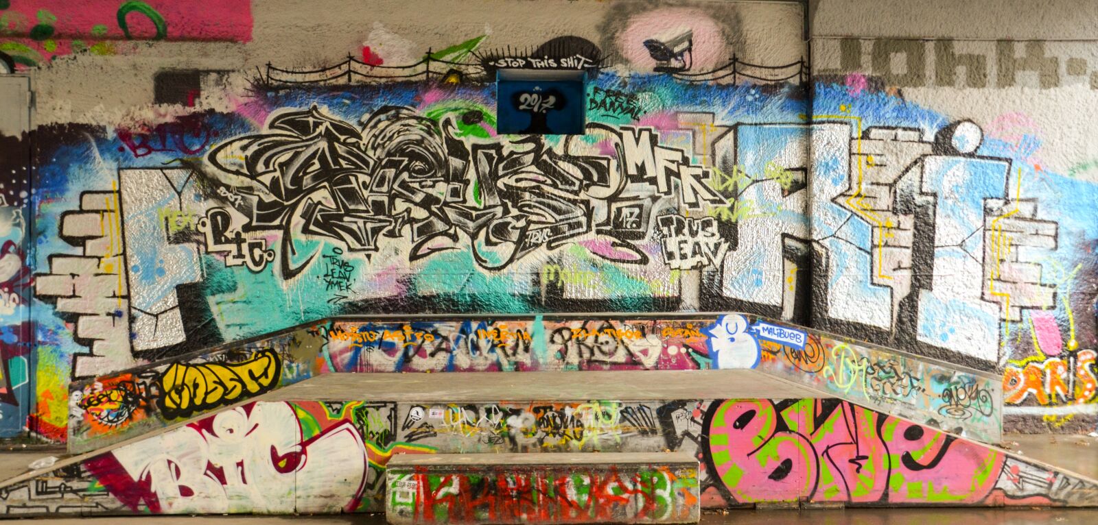 Nikon D7000 sample photo. Graffiti, art, skateboard photography