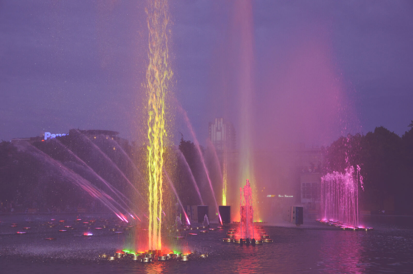Nikon D7000 sample photo. Colored, fountain, colors, fountain photography