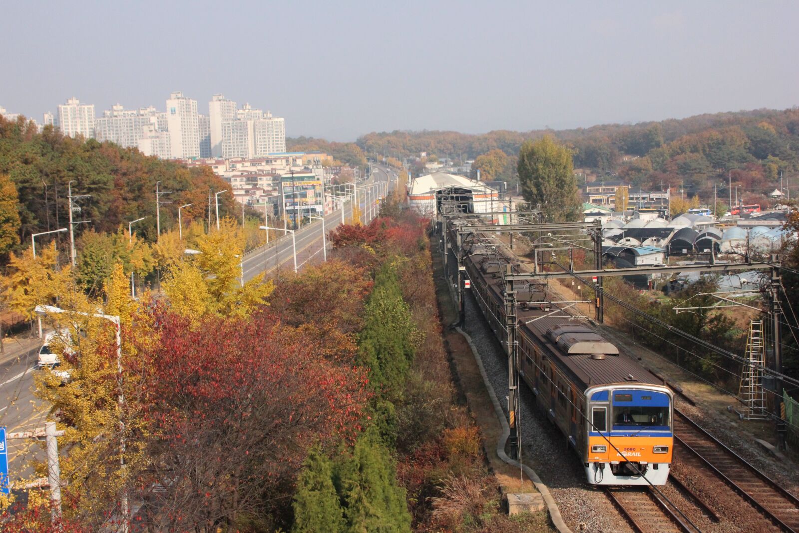 Canon EOS 600D (Rebel EOS T3i / EOS Kiss X5) sample photo. Travel, nature, train photography