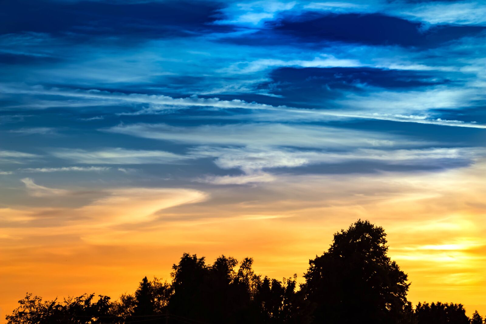 Canon EOS 650D (EOS Rebel T4i / EOS Kiss X6i) sample photo. Sunset, sky, clouds photography