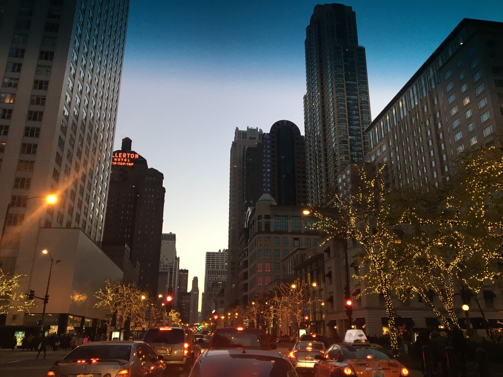 Apple iPhone 6s sample photo. Chicago, downtown, city photography