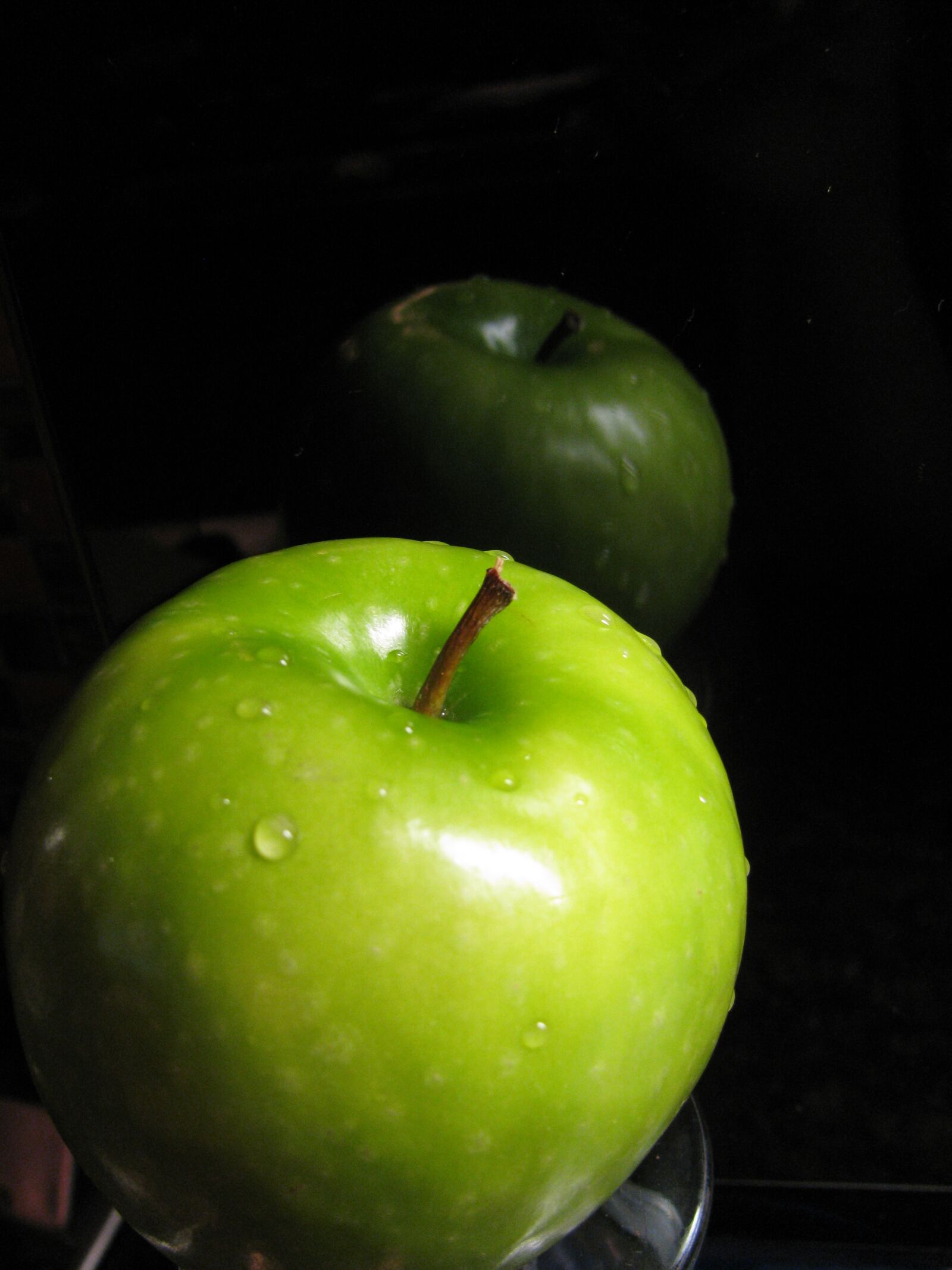 Canon PowerShot SX110 IS sample photo. Green apple, fruit, food photography
