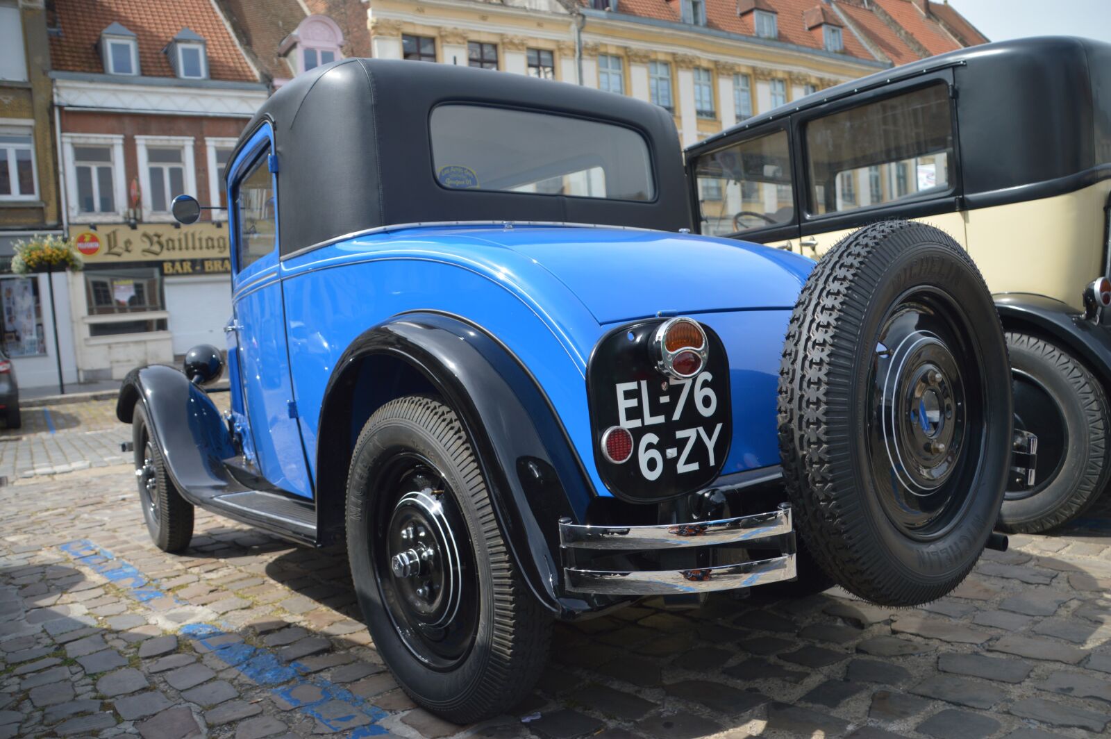 Nikon D3200 sample photo. Peugeot, 201, retro photography