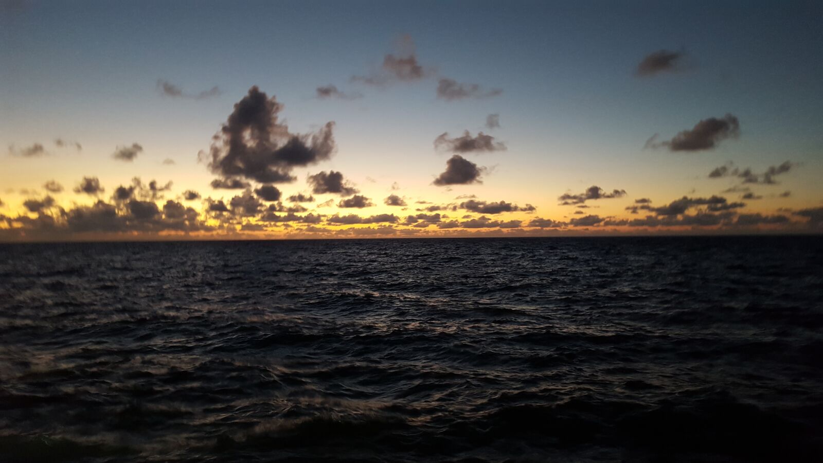 Samsung Galaxy S6 sample photo. Sky, clouds, sea photography