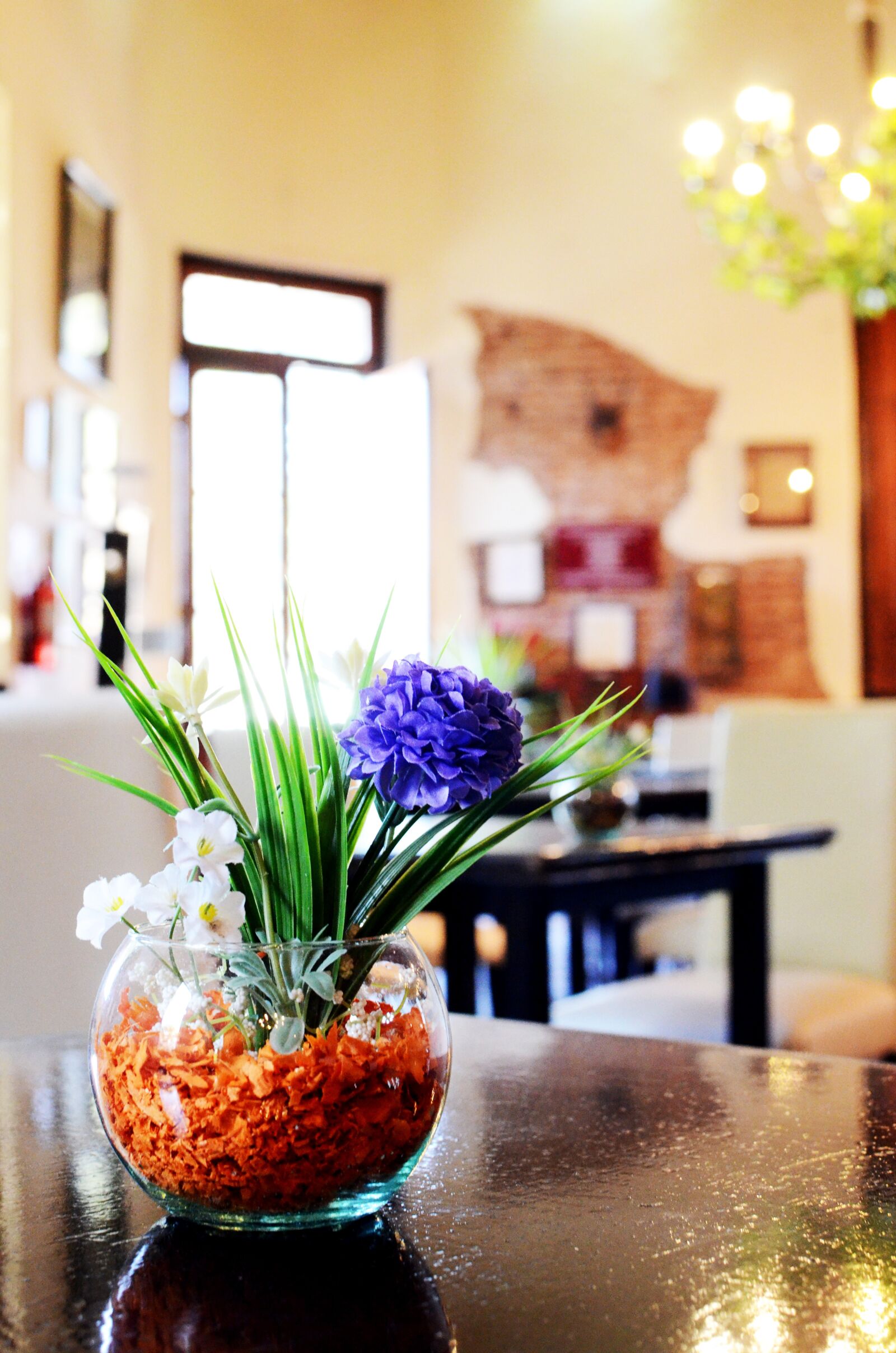 Nikon D7000 sample photo. Decoración, mesas, luces photography