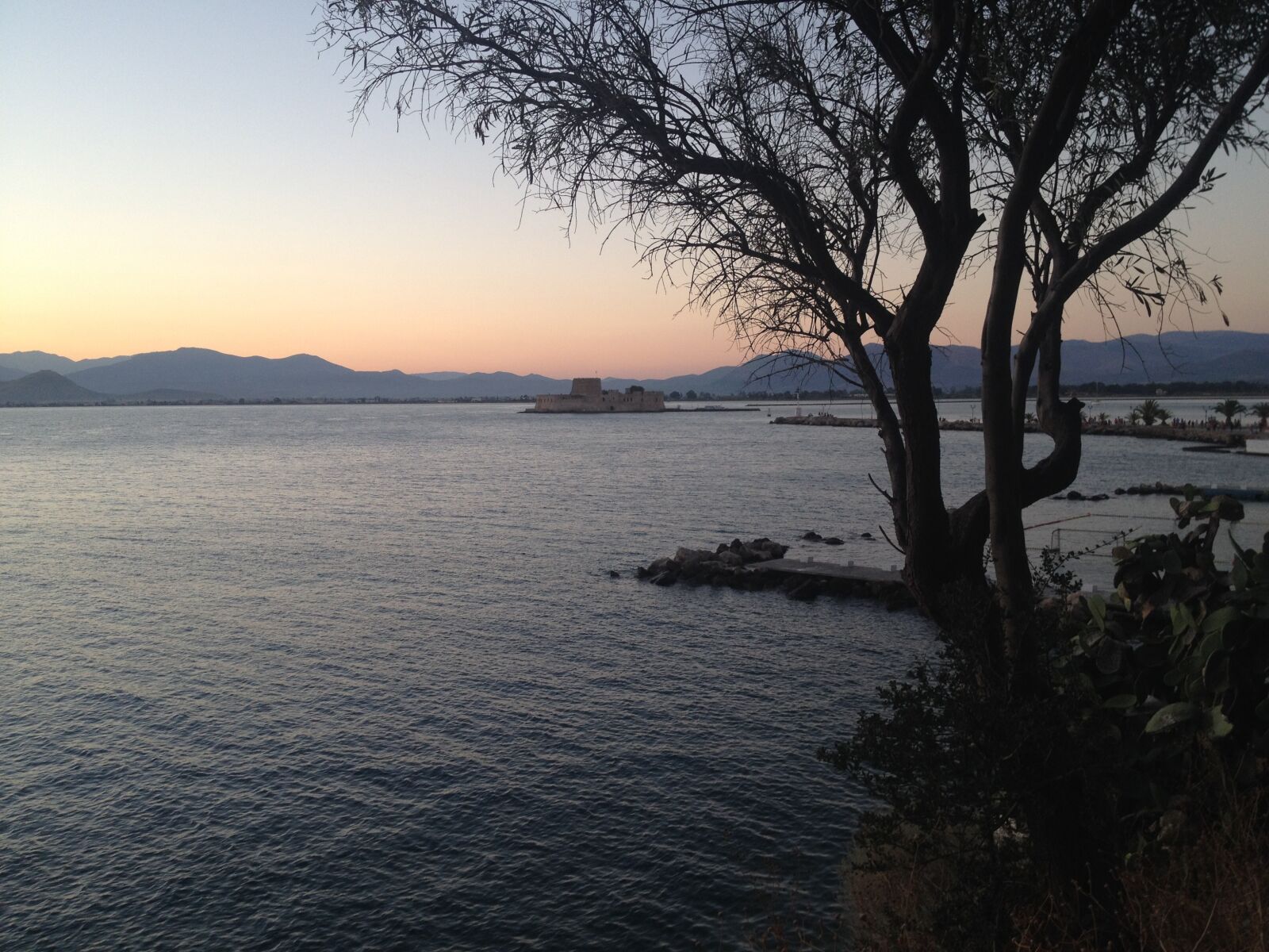 iPhone 4S back camera 4.28mm f/2.4 sample photo. Nafplion, greece, see photography