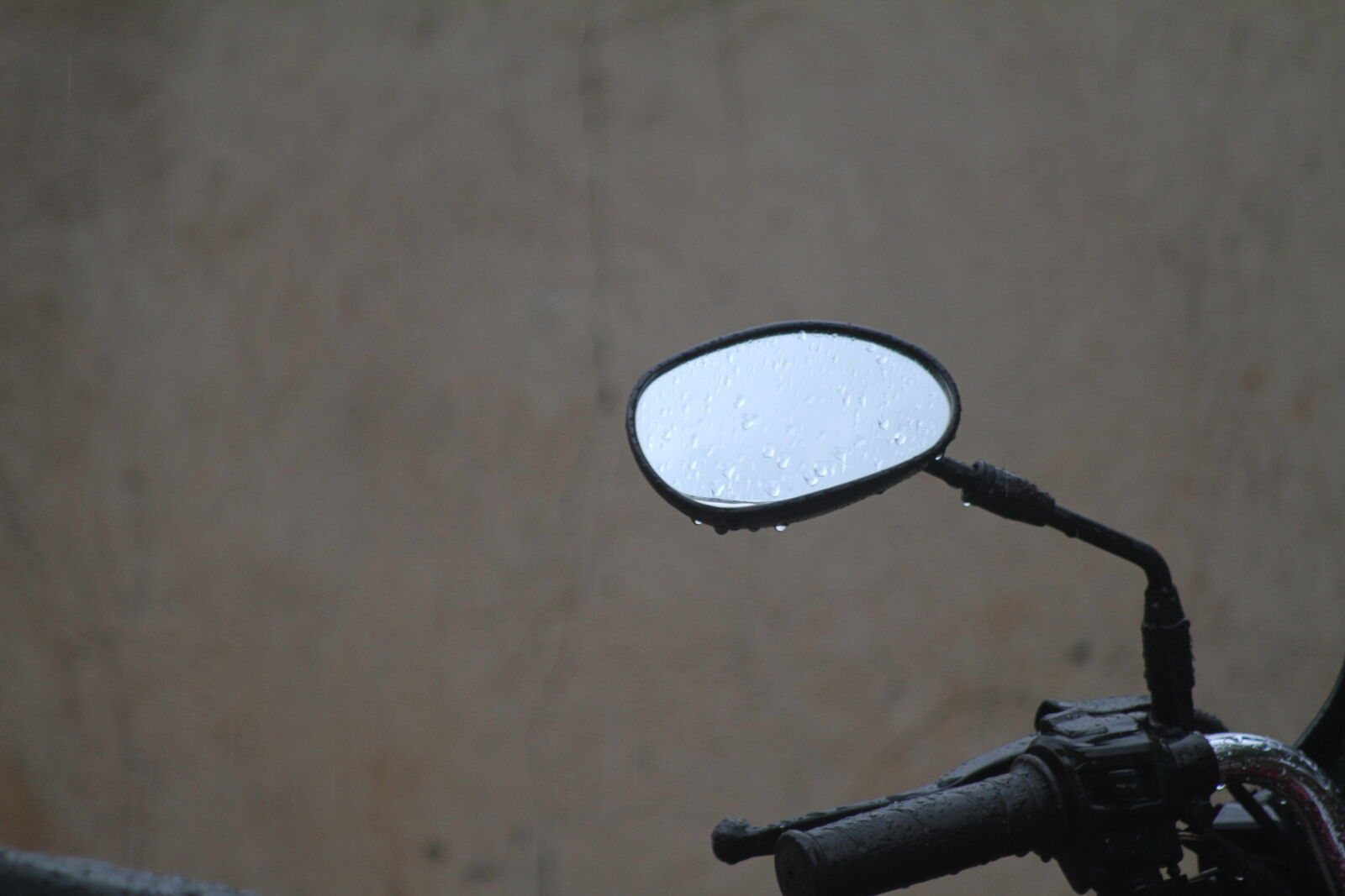 Canon EOS 7D sample photo. Bike, mirror, mirror, side photography