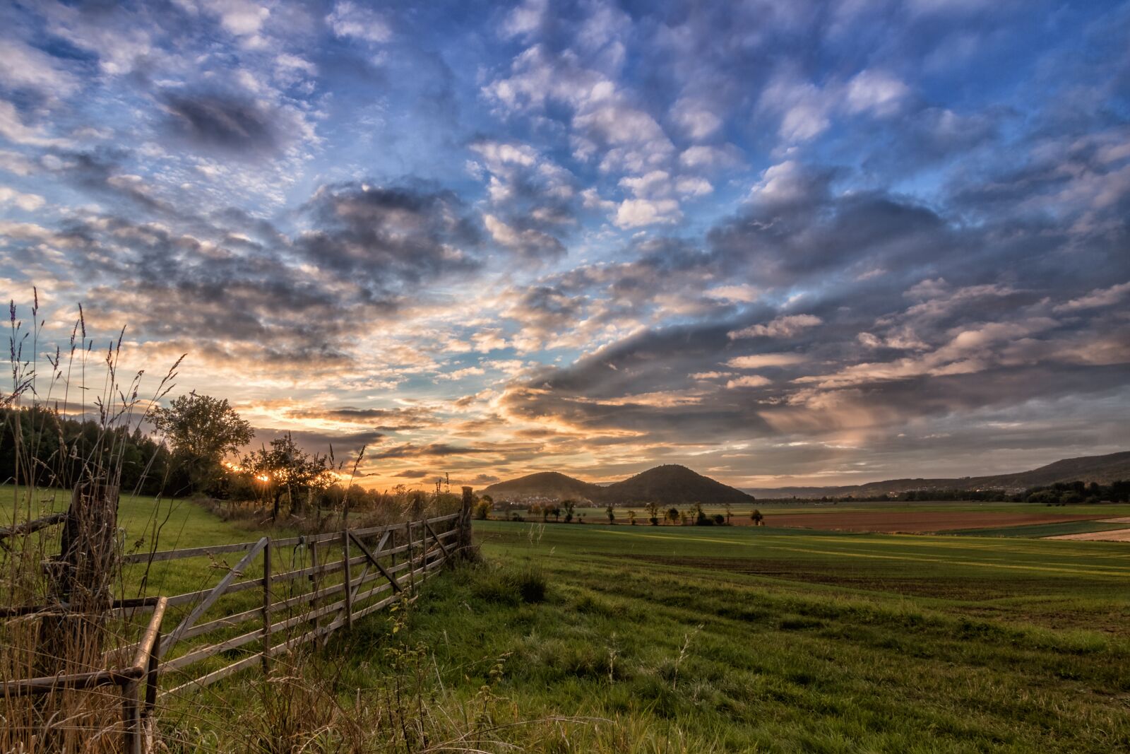 Tokina AT-X Pro 11-16mm F2.8 DX II sample photo. Landscape, wide angle, sunset photography
