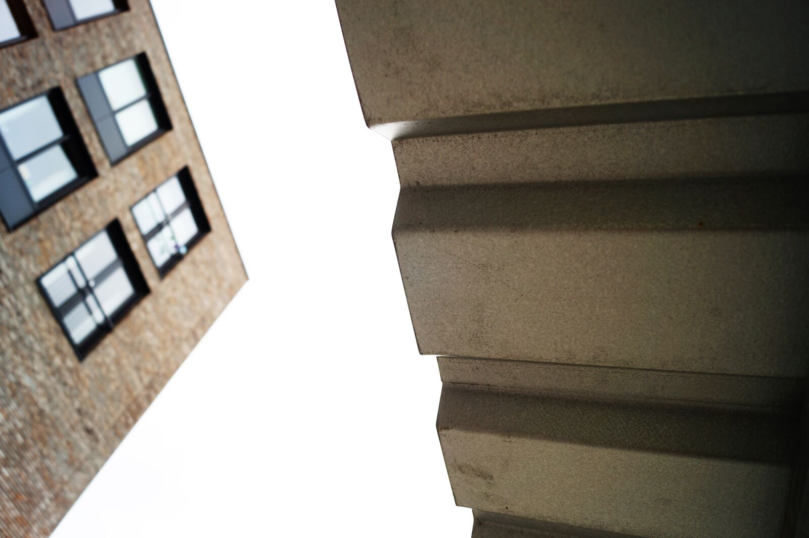 Sony DT 18-55mm F3.5-5.6 SAM II sample photo. Apartment, building photography