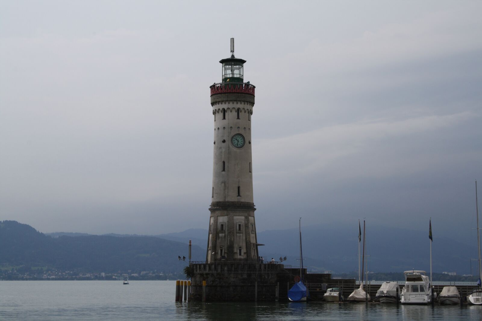 Canon EOS 1000D (EOS Digital Rebel XS / EOS Kiss F) sample photo. Port, lake constance, lindau photography
