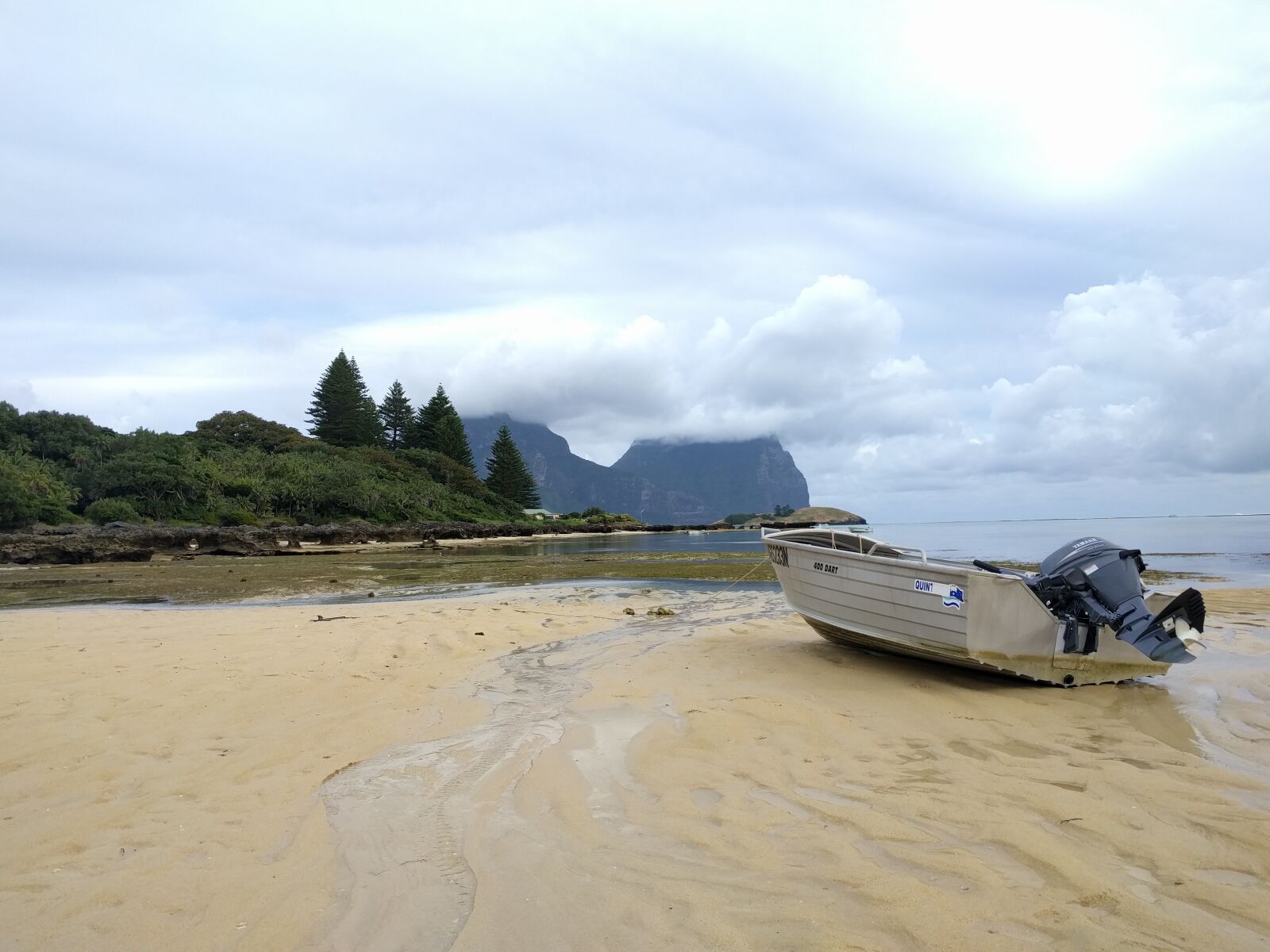 LG Nexus 5X sample photo. Boat, beach, island photography