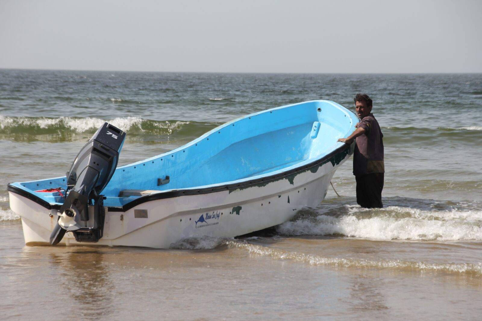 Canon EOS 60D sample photo. Boating, boat, gadani photography
