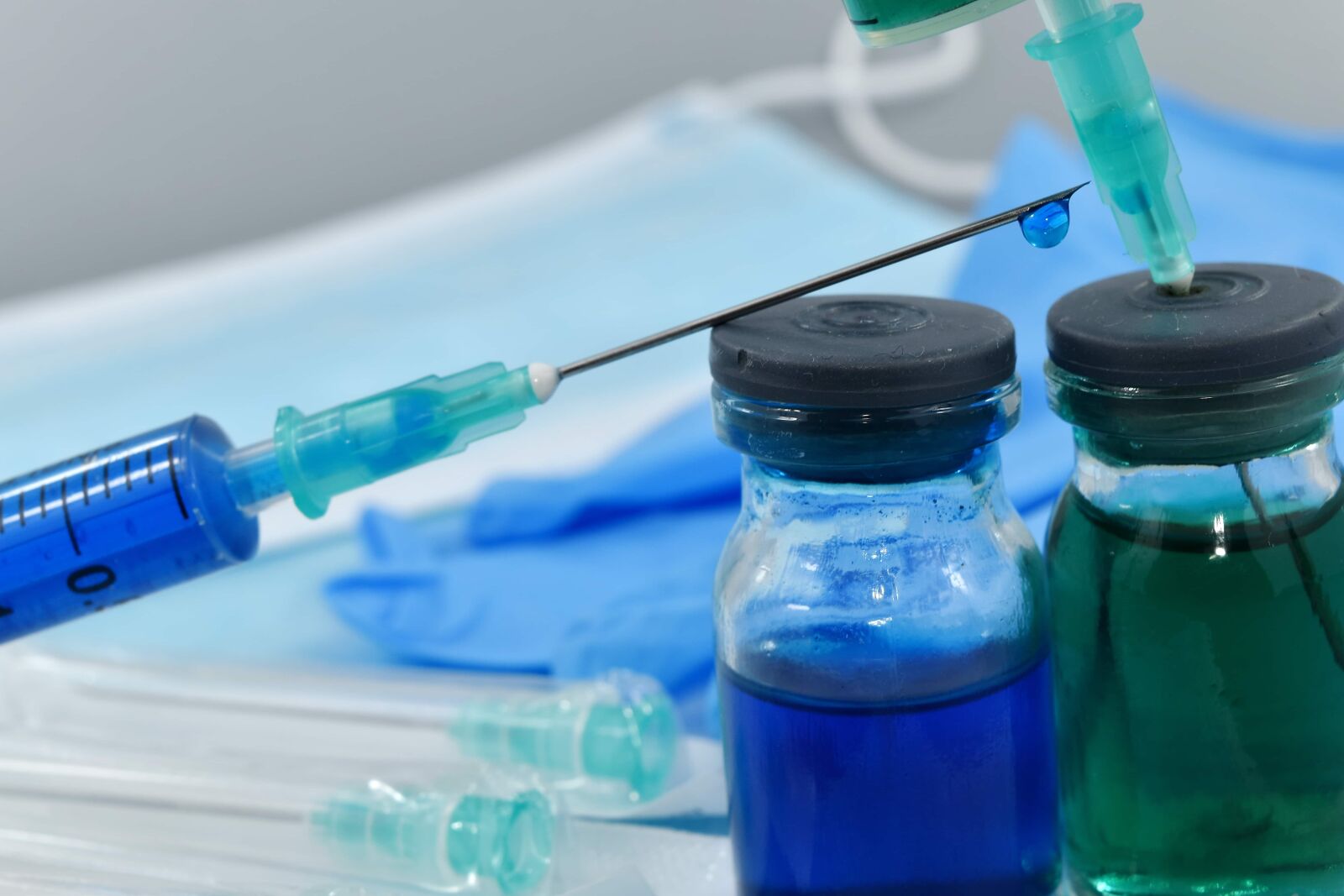 Nikon D5500 sample photo. Antioxidant, blue, syringe, research photography