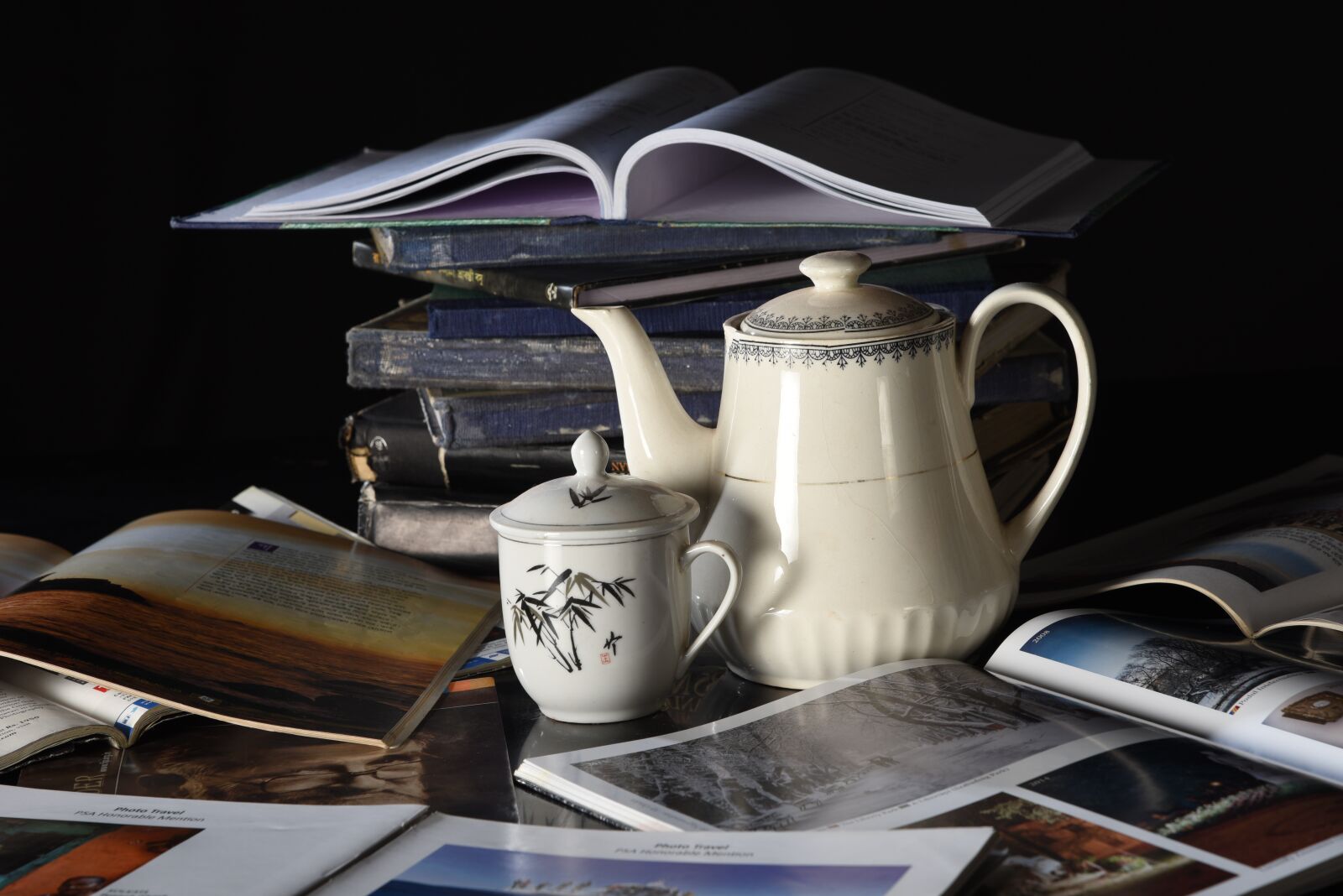 Nikon D750 sample photo. Teapot, crockery, kettle photography