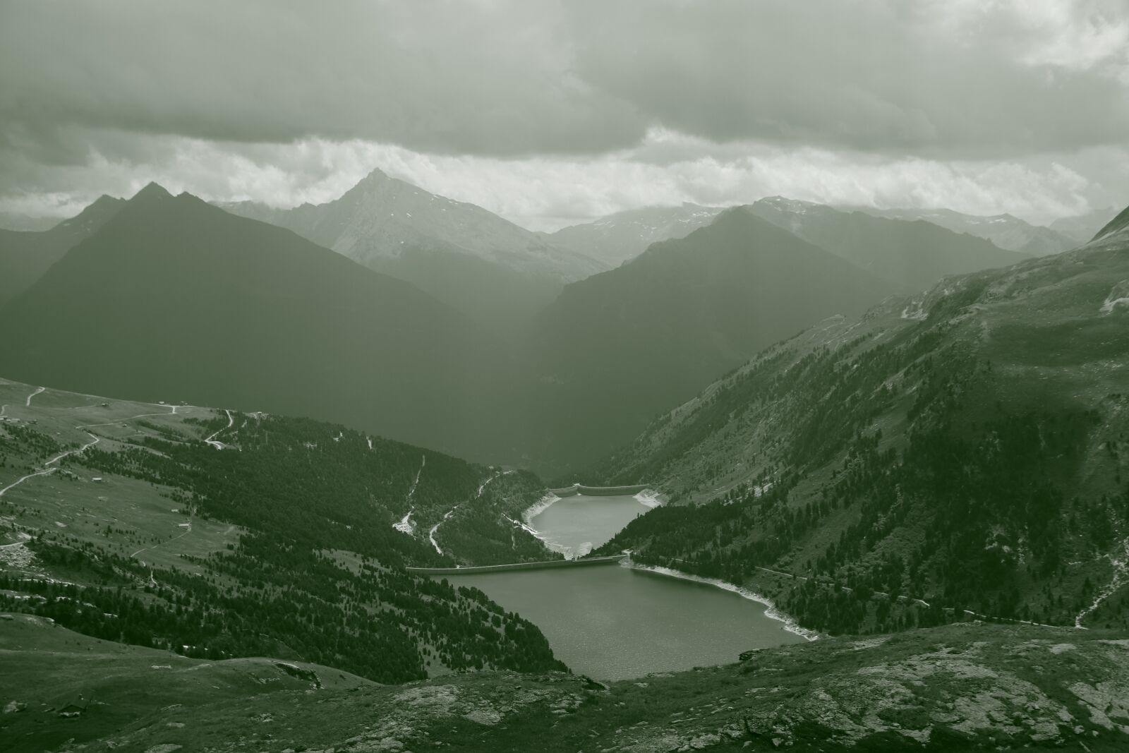 Canon EOS 77D (EOS 9000D / EOS 770D) sample photo. Summit, mountains, landscape photography