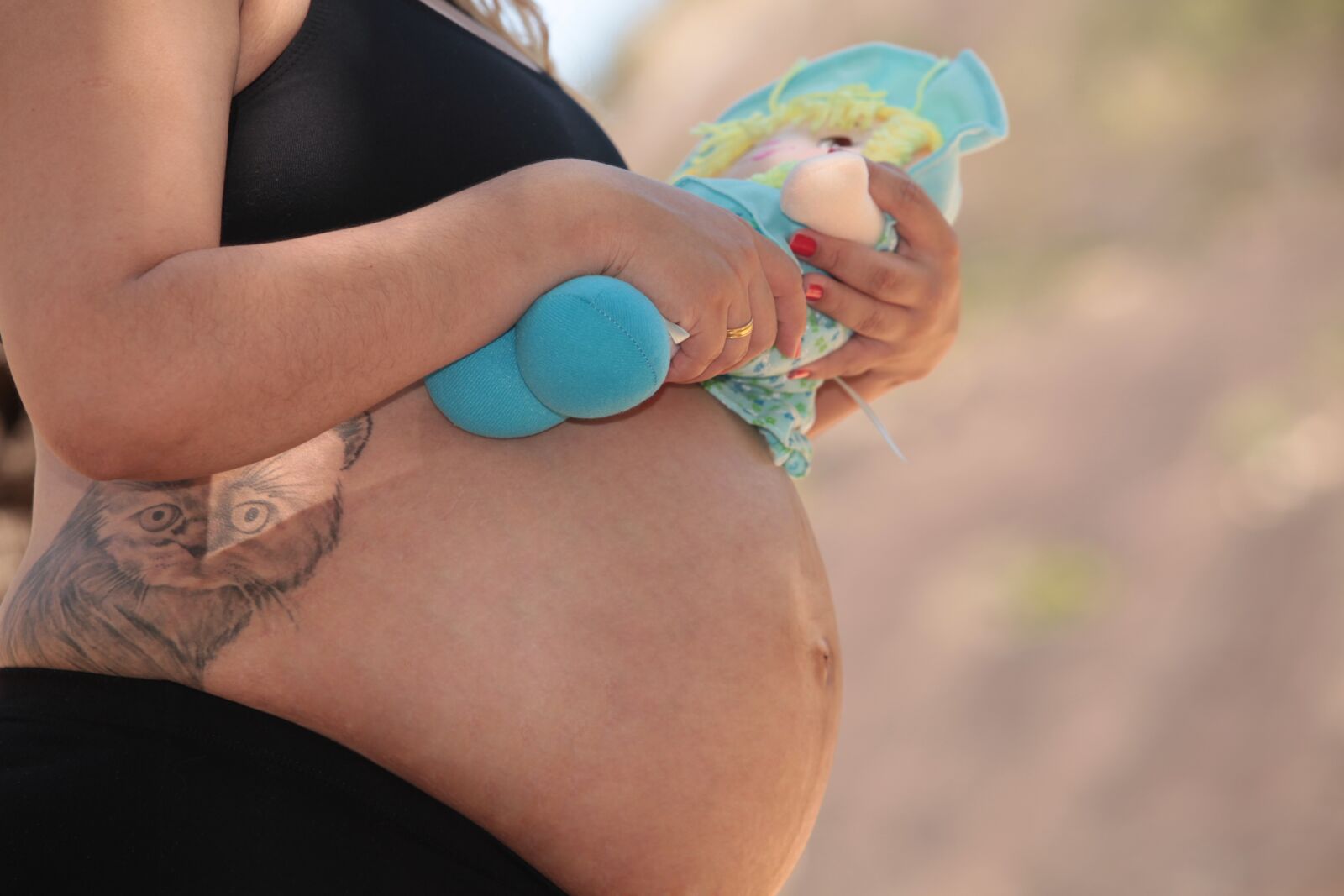 Canon EOS 5D Mark II sample photo. Pregnant woman, mother, gravide photography