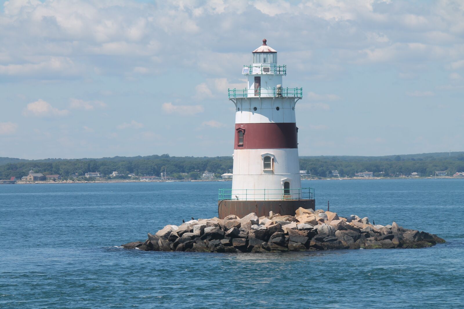 Canon EOS 1100D (EOS Rebel T3 / EOS Kiss X50) sample photo. Lighthouse, long island sound photography