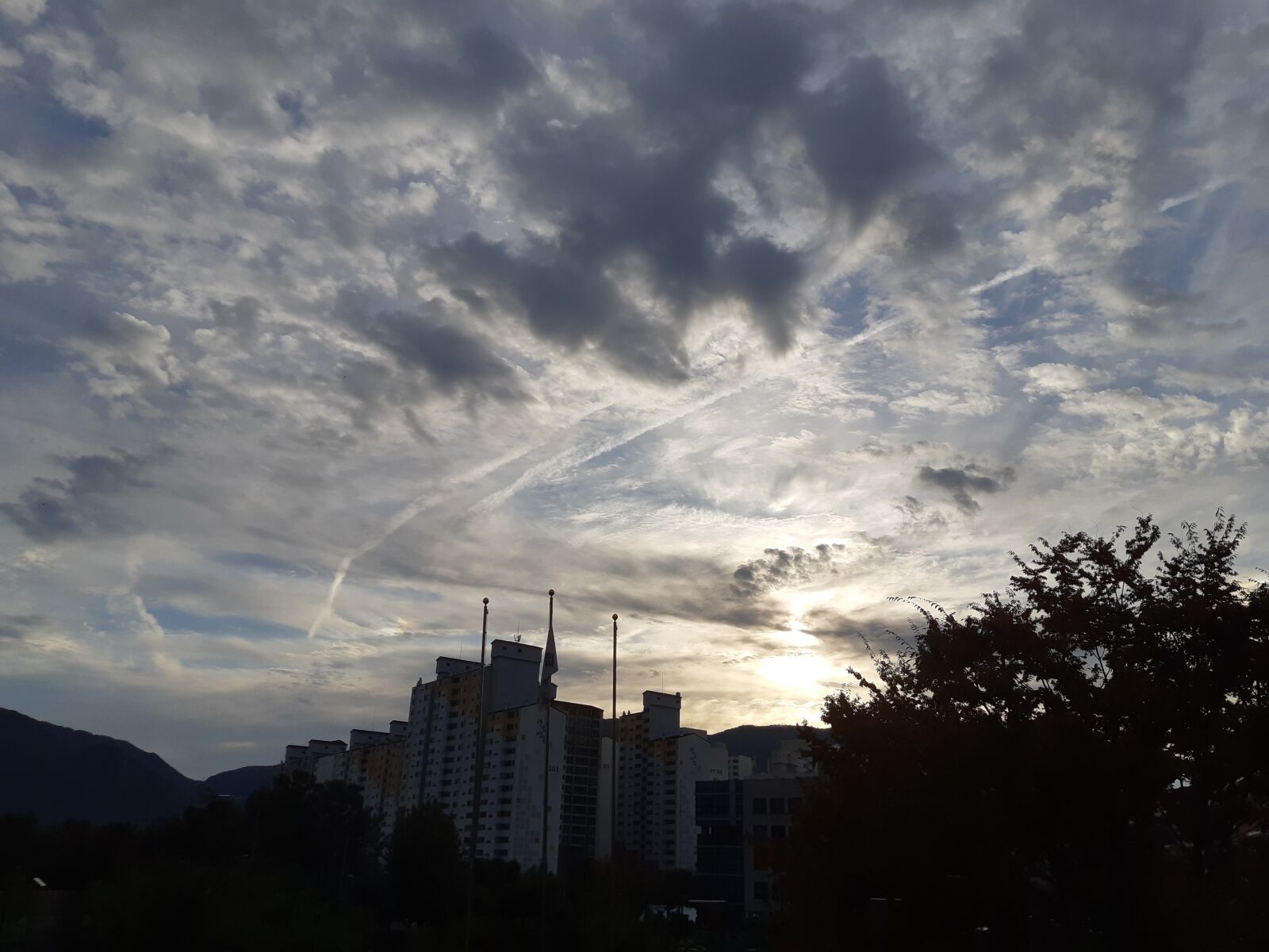 Samsung Galaxy A8(2018) sample photo. Sky, cloud, landscape photography