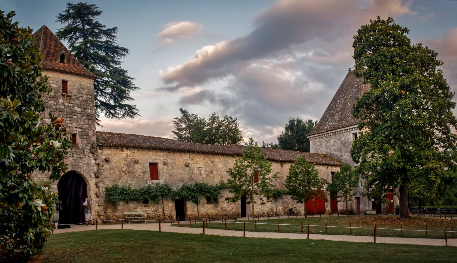 Nikon D5200 sample photo. Architecture, castle, building photography