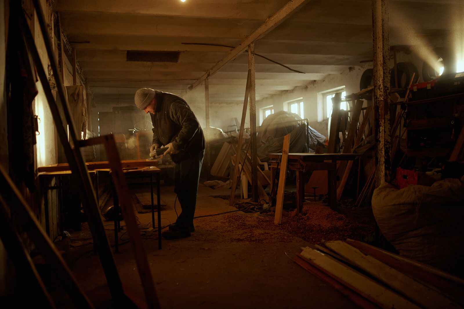 Nikon D610 sample photo. Adult, dust, furniture, grinder photography