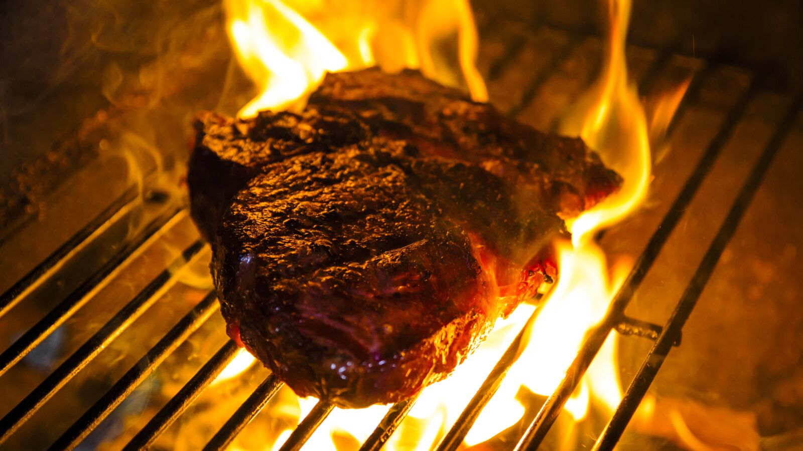 Canon EOS 650D (EOS Rebel T4i / EOS Kiss X6i) sample photo. Grill party, barbecue, steak photography