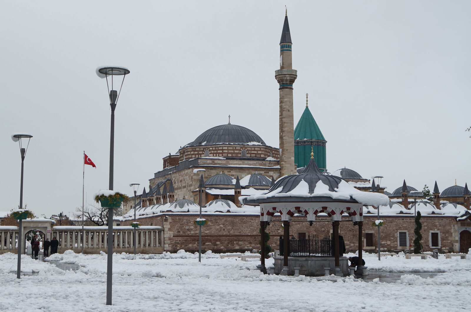 Samsung NX 16-50mm F3.5-5.6 Power Zoom ED OIS sample photo. Cold, mevlana, mosque, sepulcher photography