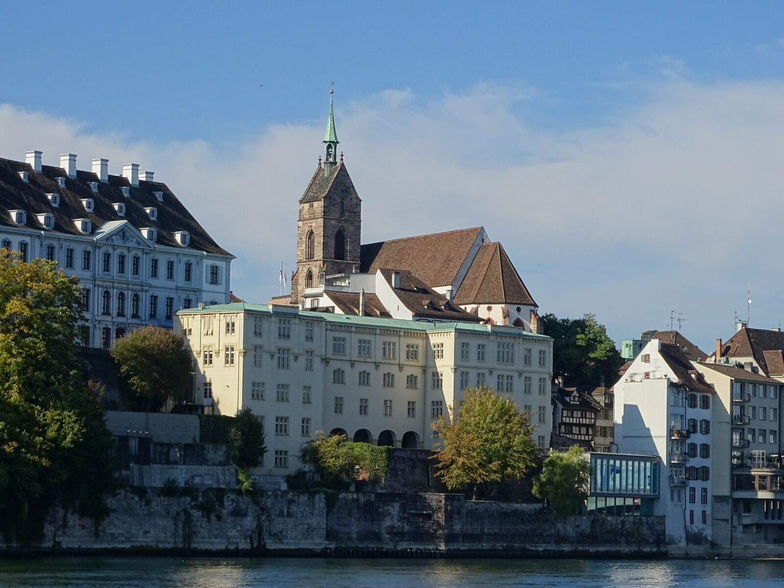 Sony Cyber-shot DSC-HX400V sample photo. Historic center, river, sky photography