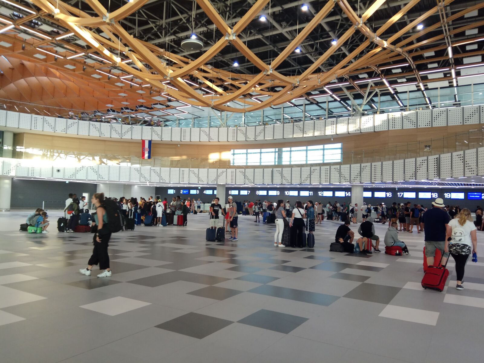 Xiaomi Redmi Note 4 sample photo. Airport, split, croatia photography
