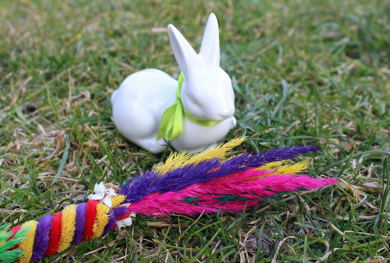 Canon EOS 1200D (EOS Rebel T5 / EOS Kiss X70 / EOS Hi) sample photo. Hare, bunny, the figurine photography