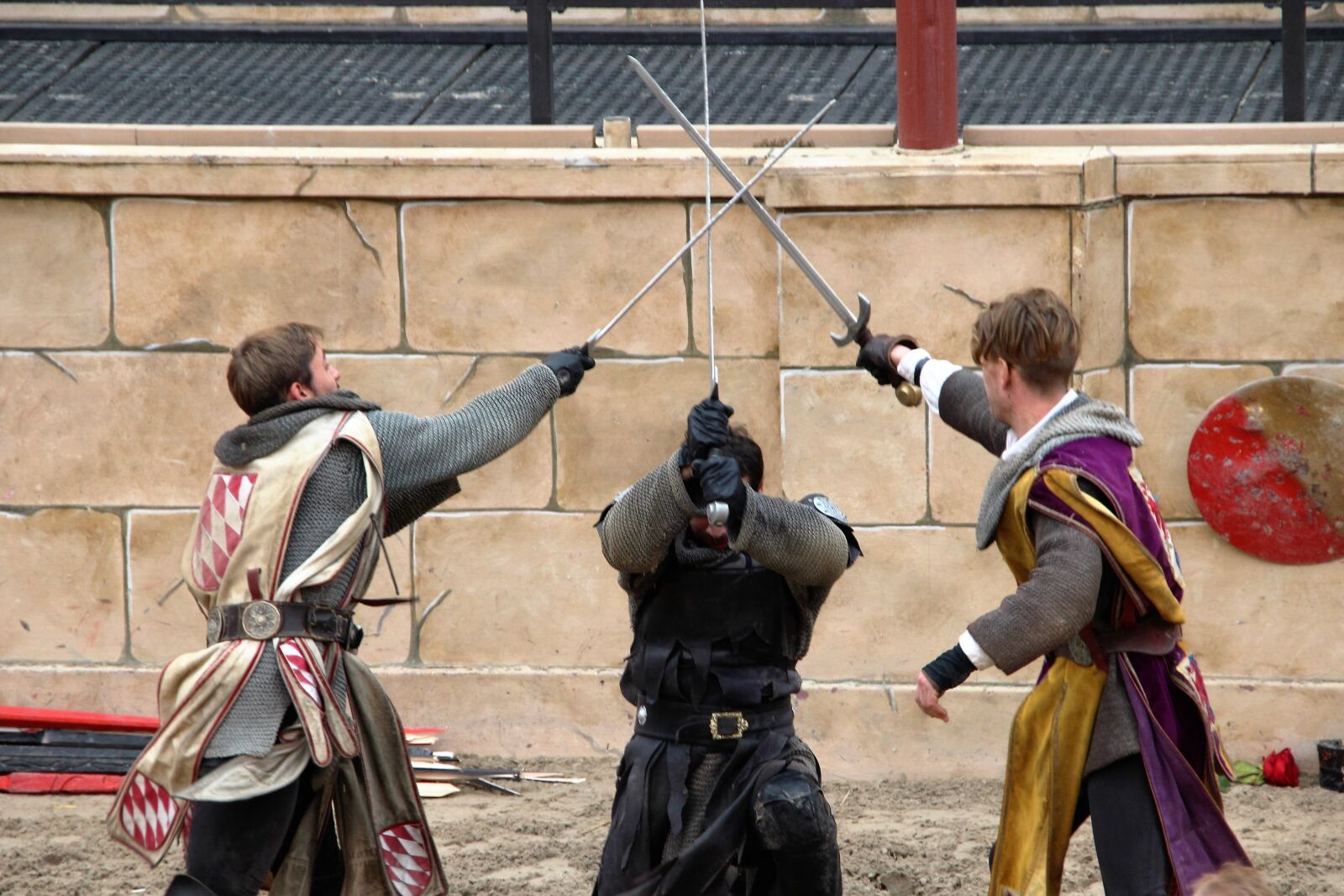 Canon EOS 600D (Rebel EOS T3i / EOS Kiss X5) sample photo. Middle ages, fight, sword photography