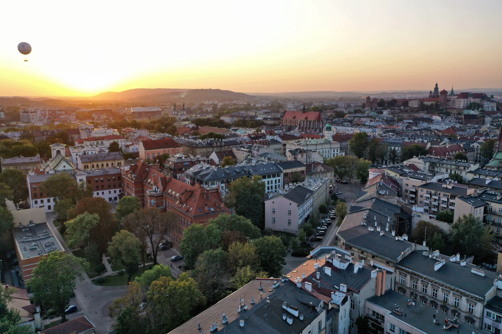 Hasselblad L1D-20c sample photo. Townscape, town, old town photography