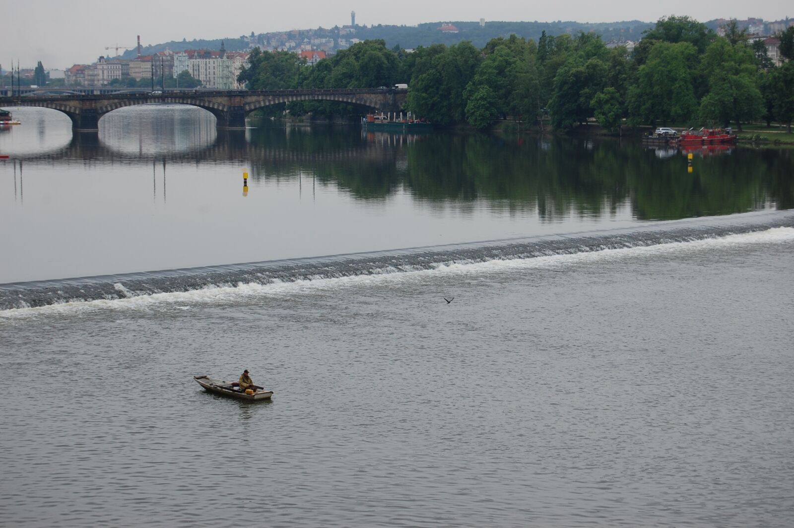 Nikon D40 sample photo. Prague, fisherman, vltava photography