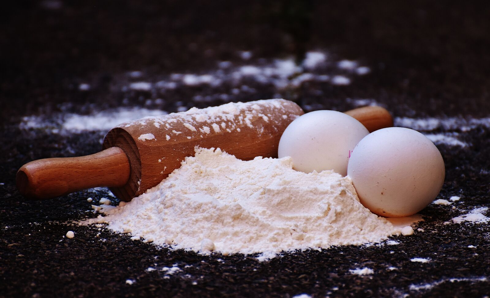 Nikon D7200 sample photo. Bake, rolling pin, egg photography