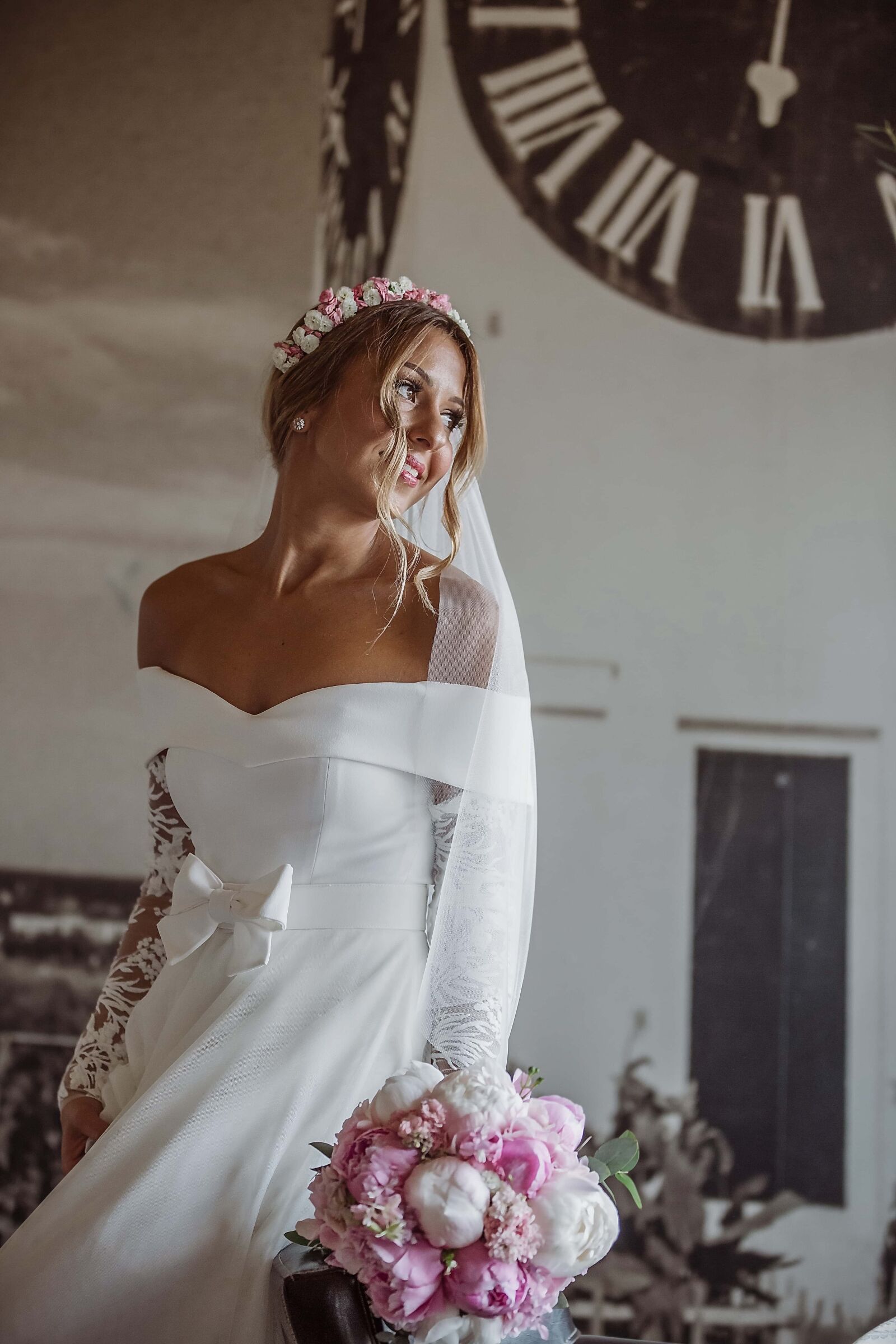Canon EOS 6D sample photo. Bride, wedding bouquet, wedding photography