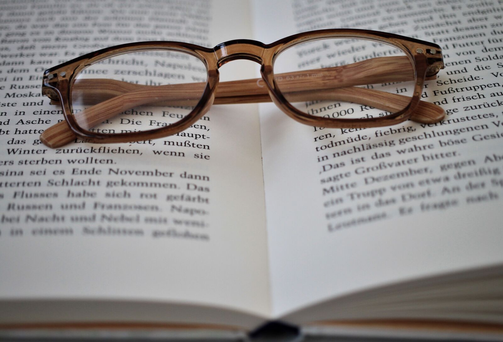 Canon EOS 7D sample photo. Glasses, book, pages photography