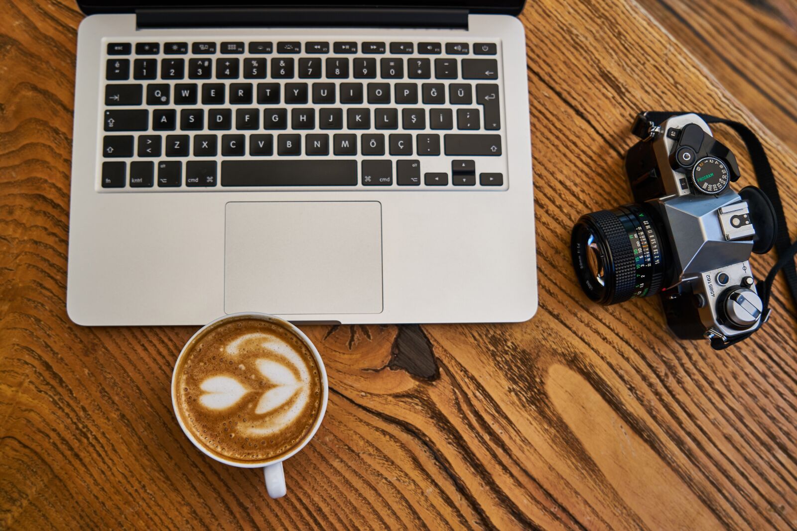 Sony a7R II sample photo. Coffee, laptop, camera photography
