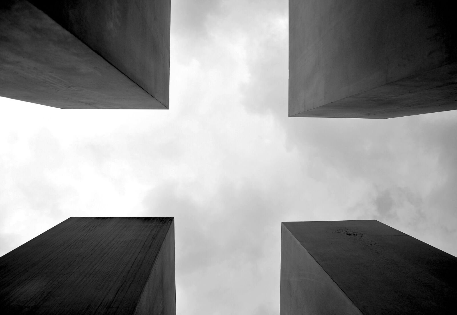 Nikon D90 sample photo. Black, and, white, sky photography
