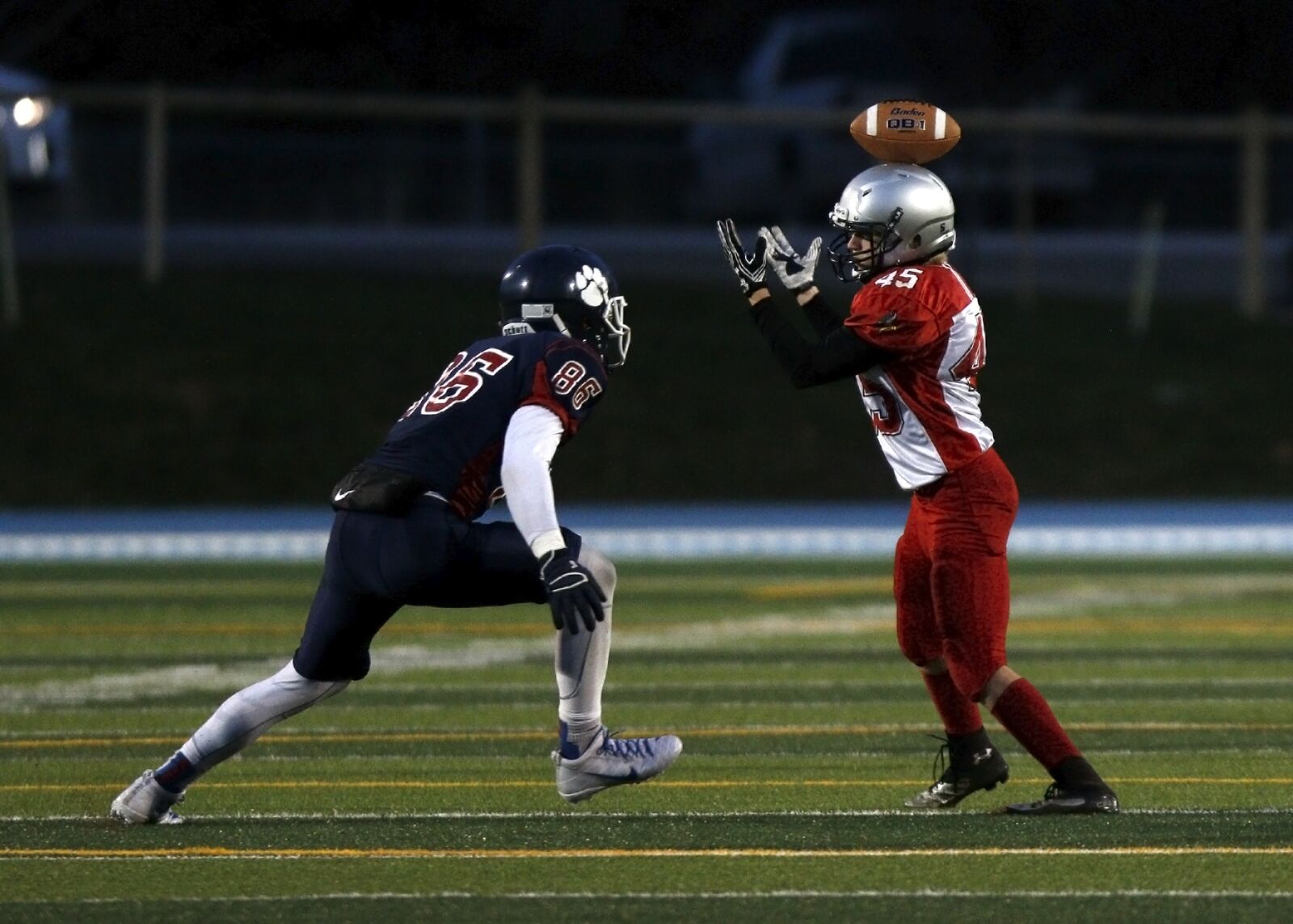 Canon EF 300mm F2.8L IS USM sample photo. Football, game, ball photography