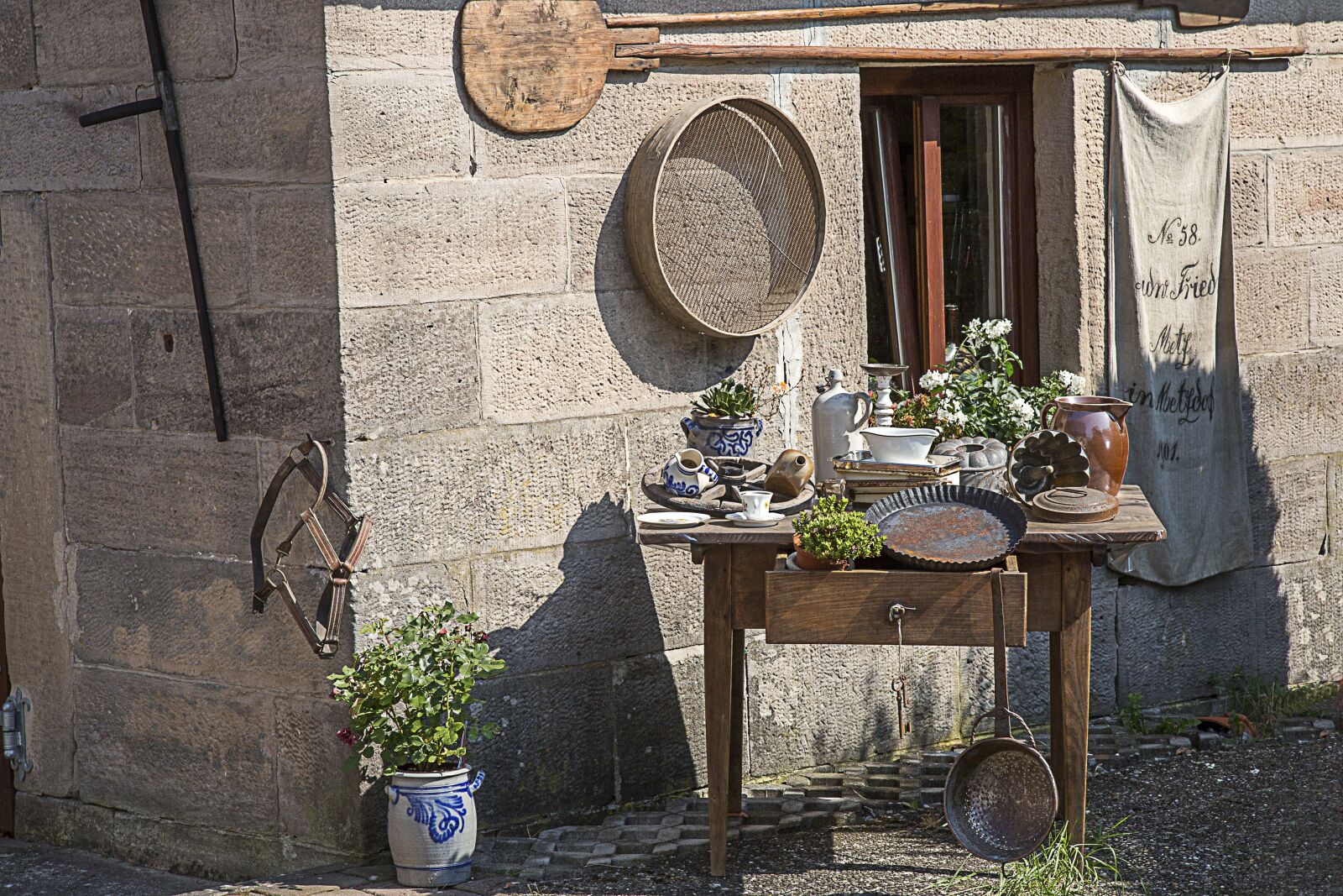 Canon EF 24-105mm F4L IS USM sample photo. Garden, farm, country house photography