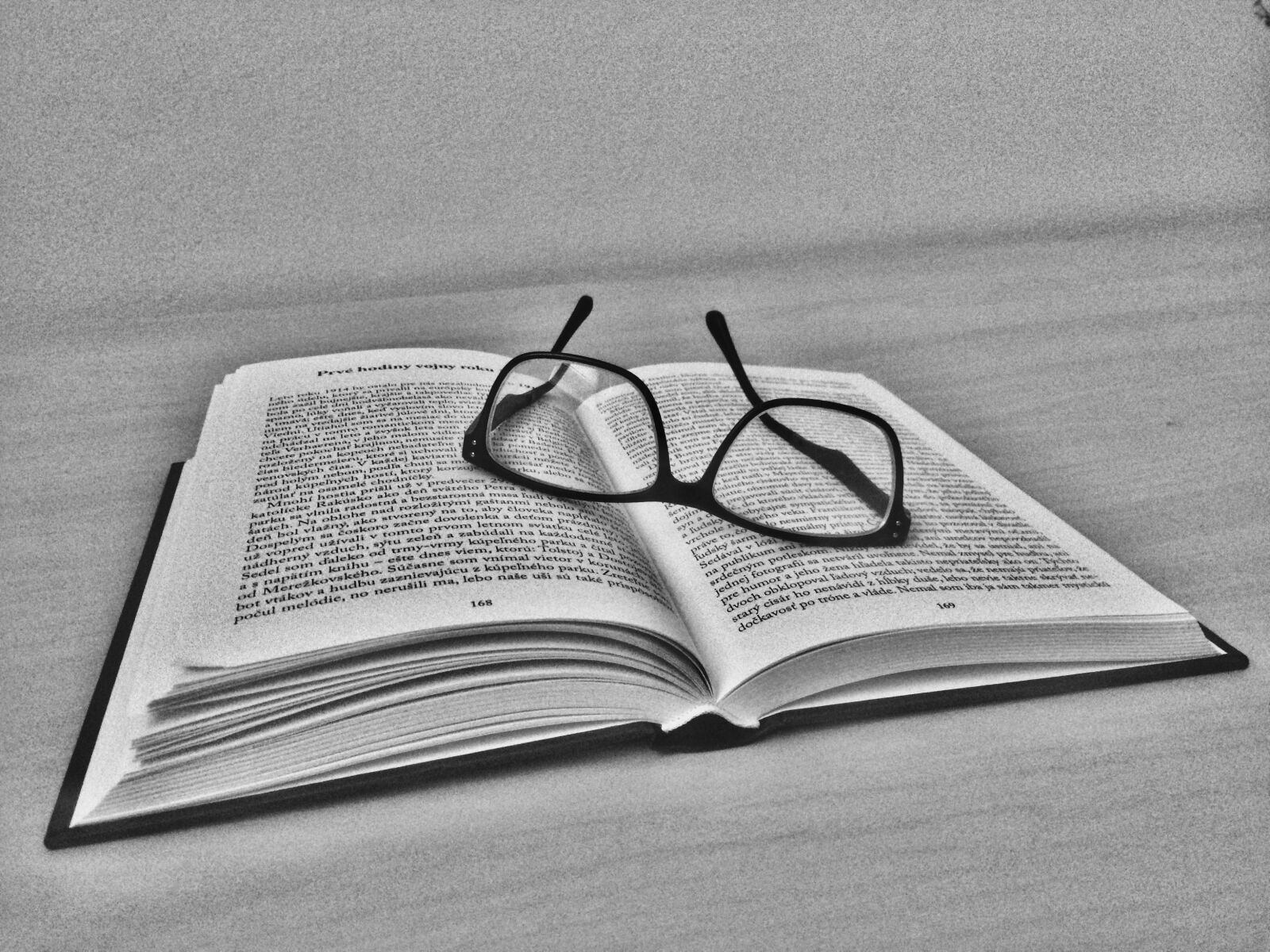 iPhone 5s back camera 4.15mm f/2.2 sample photo. Black, and, white, book photography