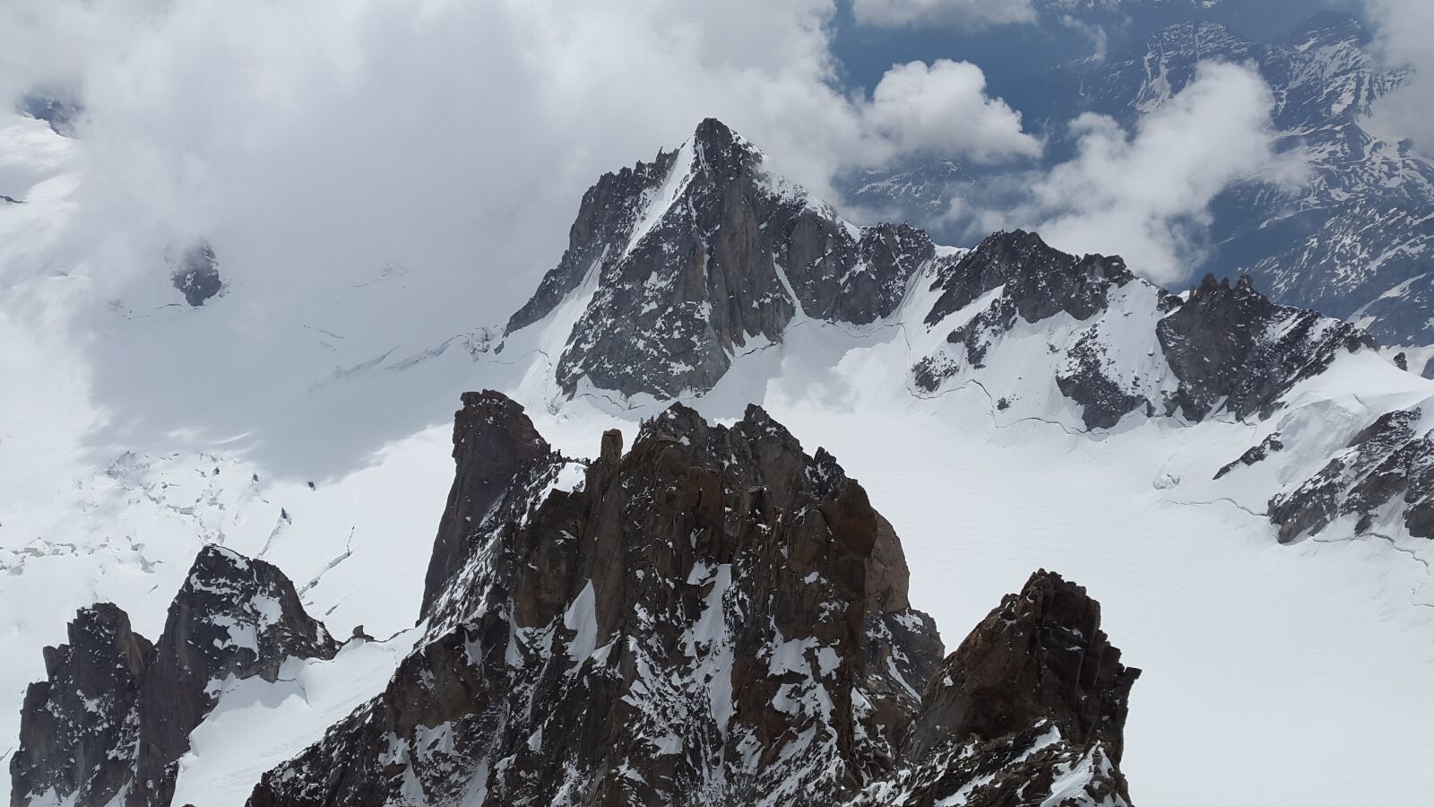 Samsung Galaxy Alpha sample photo. Tour ronde, glacier, high photography