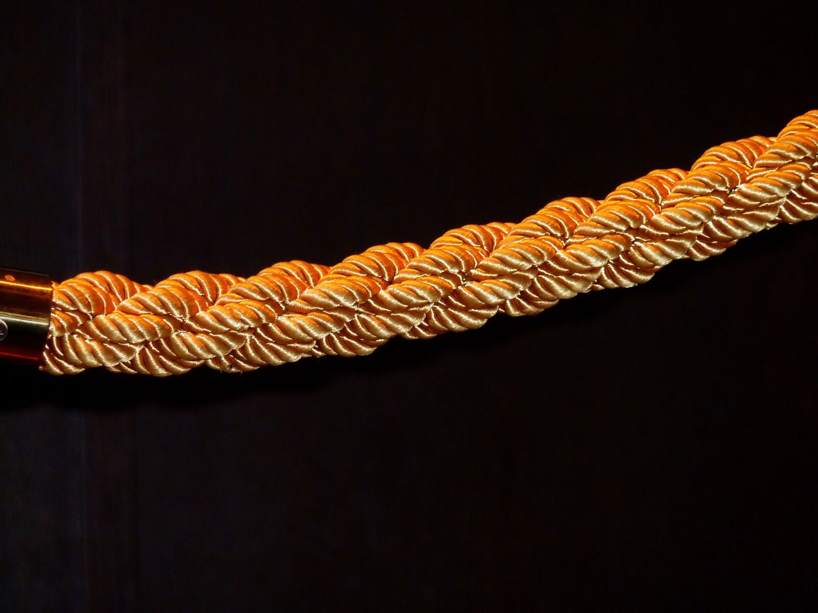 Panasonic DMC-TZ7 sample photo. Handrail, rope, dew photography