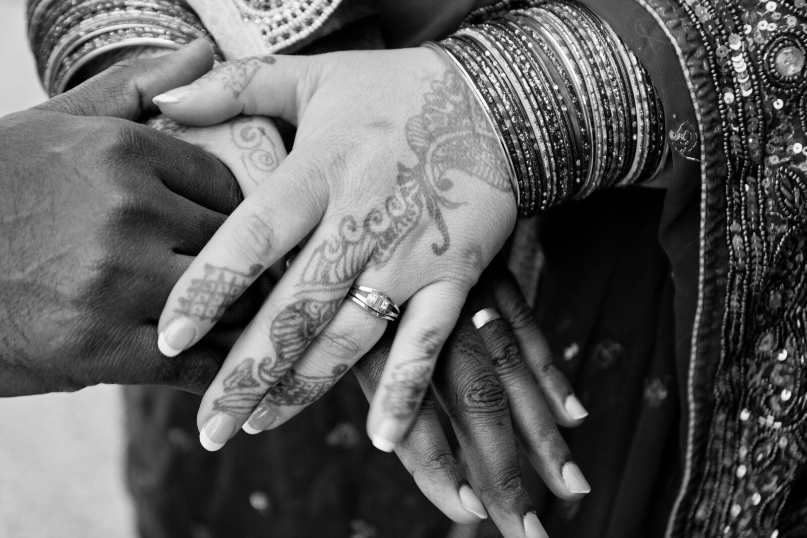 Canon EOS 600D (Rebel EOS T3i / EOS Kiss X5) sample photo. Hands, ring, wedding photography