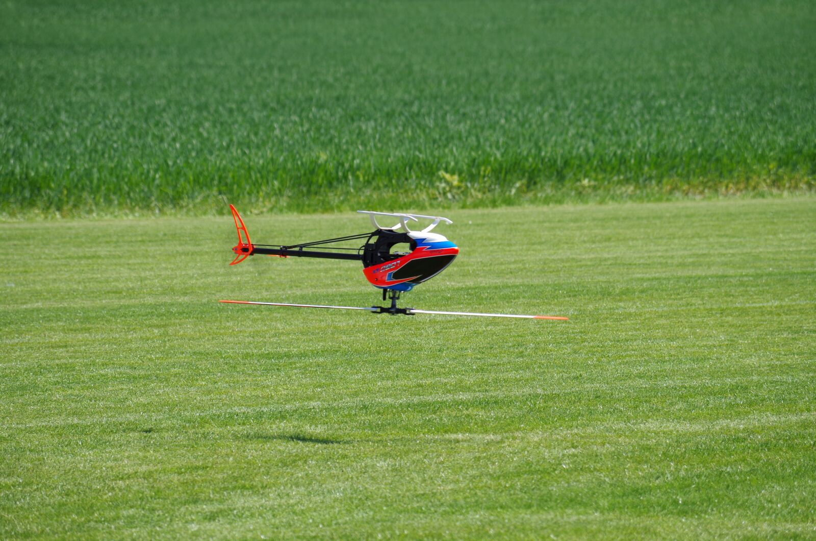 Pentax K-500 sample photo. Helicopter, model, flying photography