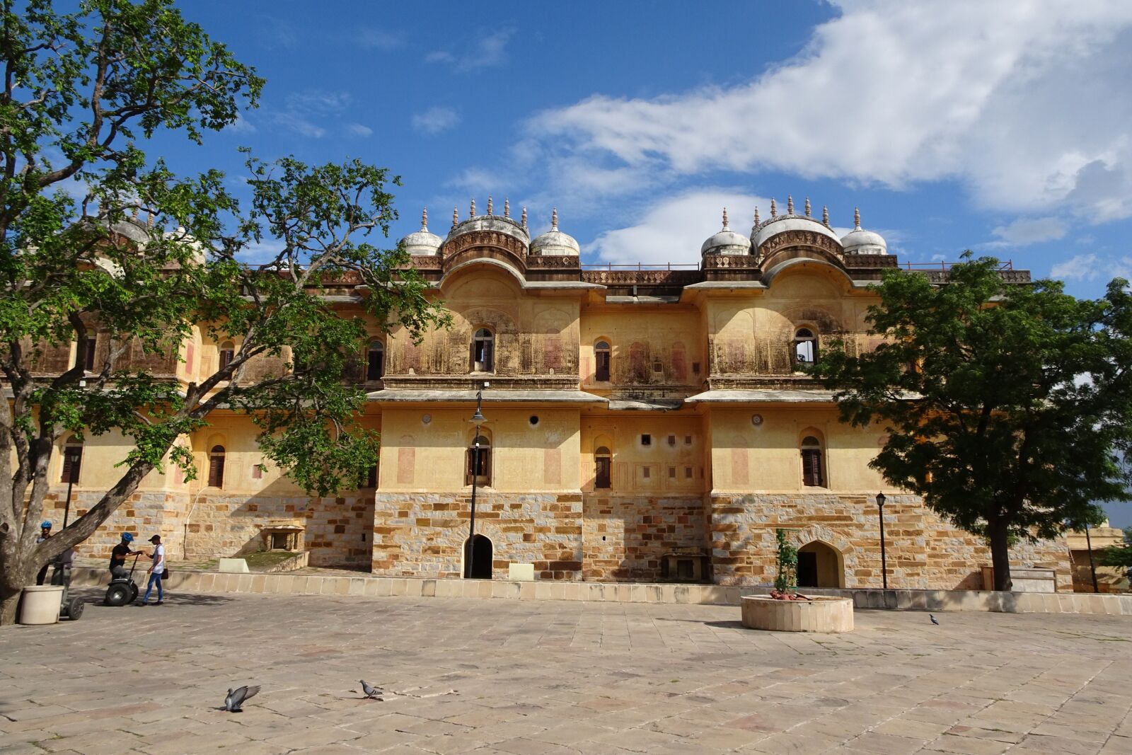 Sony Cyber-shot DSC-HX90V sample photo. Nahargarh fort, architecture, landmark photography