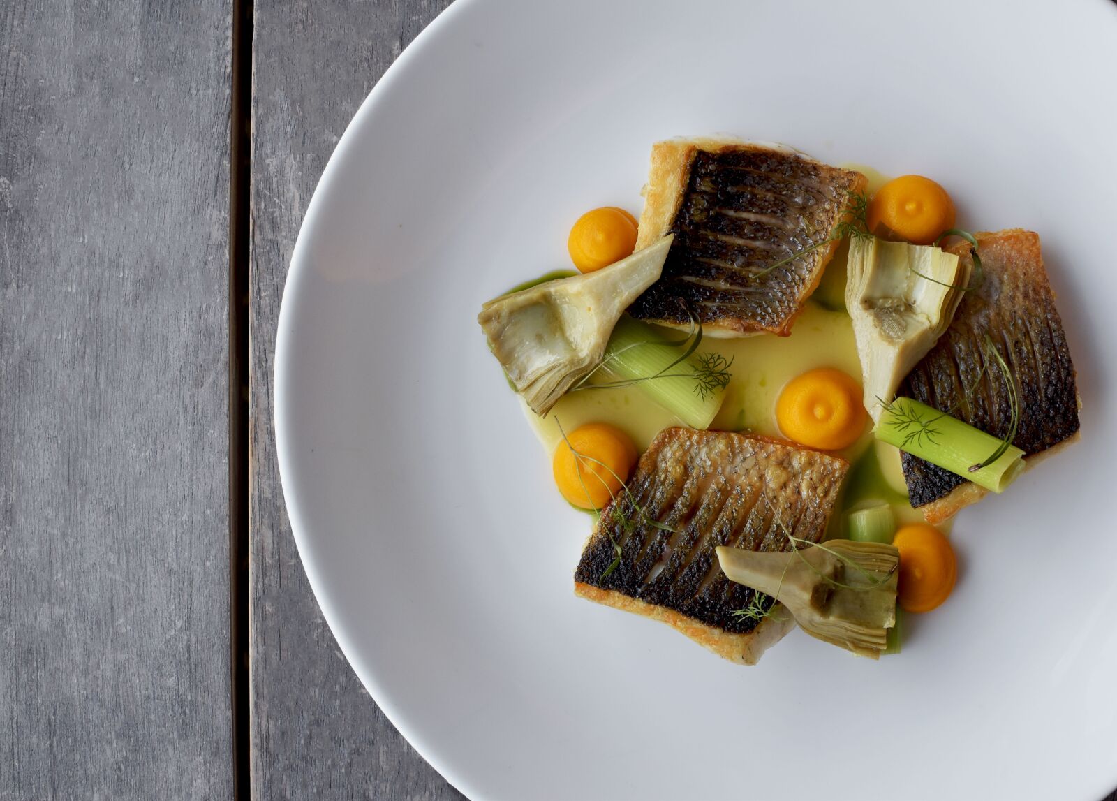 Nikon D5600 sample photo. Sea bass, leeks, artemis photography